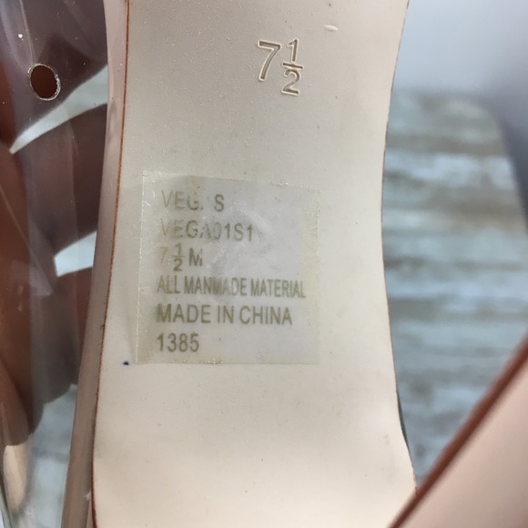 Steve Madden Vegas Clear/Nude  Pumps Size 7.5 - Picture 12 of 13